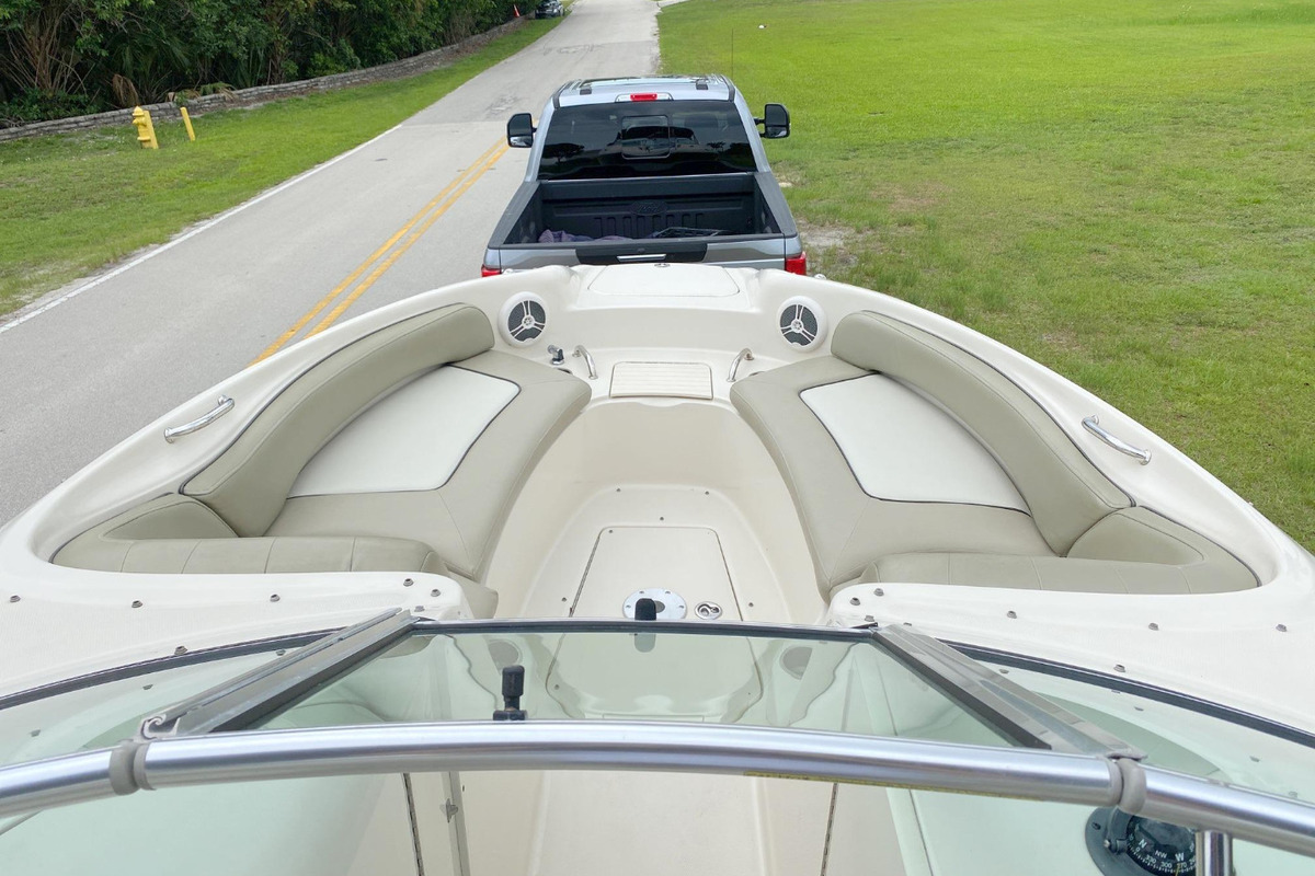 2006 Sea Ray 240 Sundeck, 7