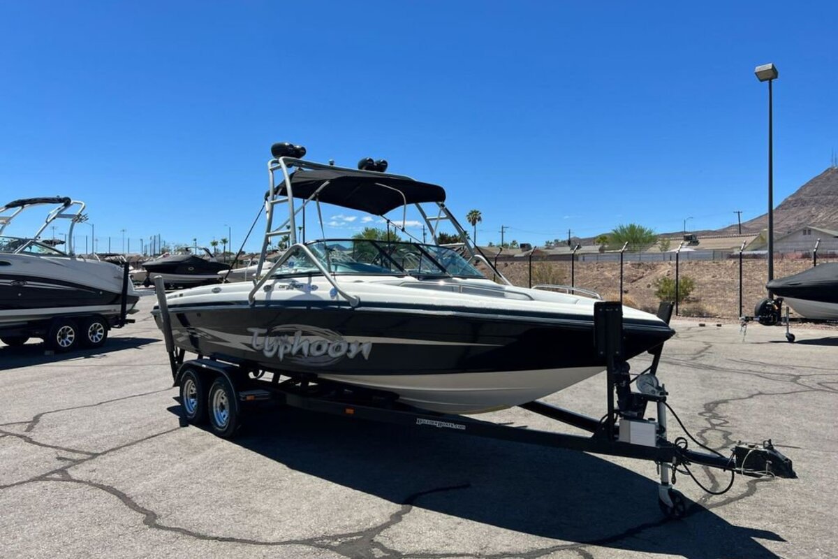 2002 Centurion Typhoon, 0