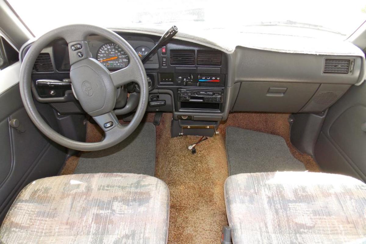 1992 TOYOTA DOLPHIN, 5
