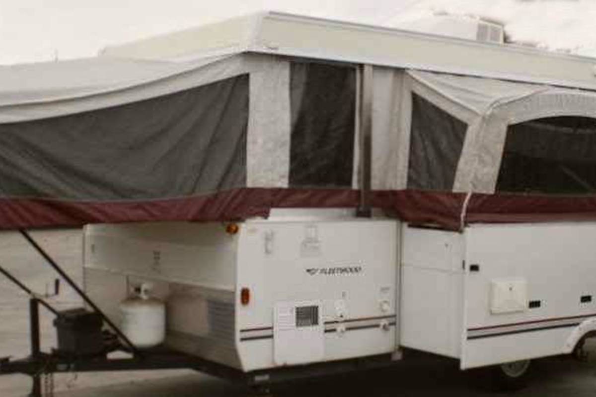 2007 Fleetwood Highlander Niagara white, 1