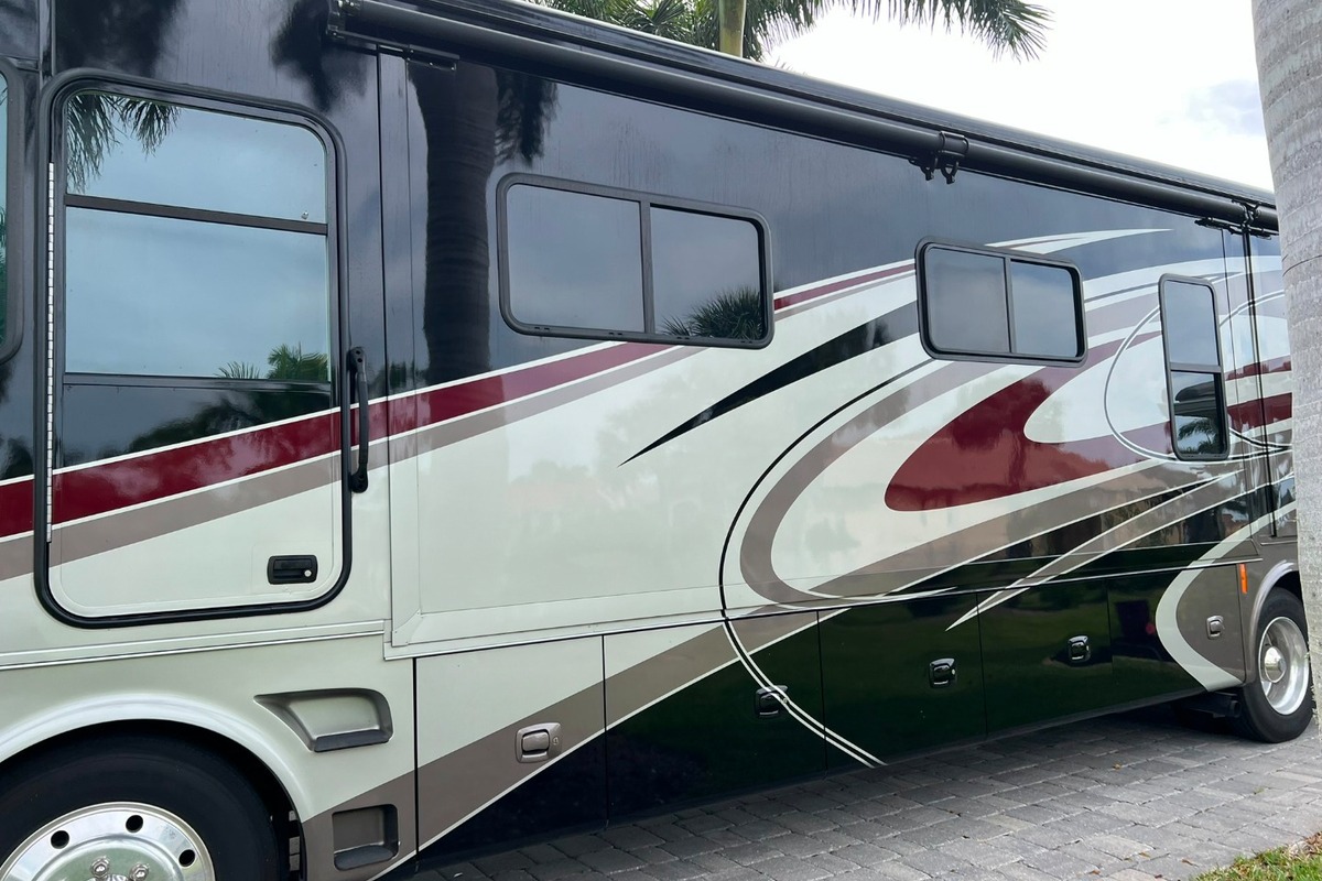 2016 Tiffin Allegro 36 LA, 11