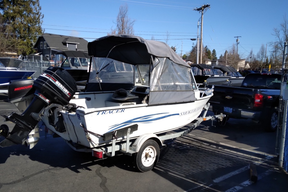 2004 Smoker Craft Tracer, 4