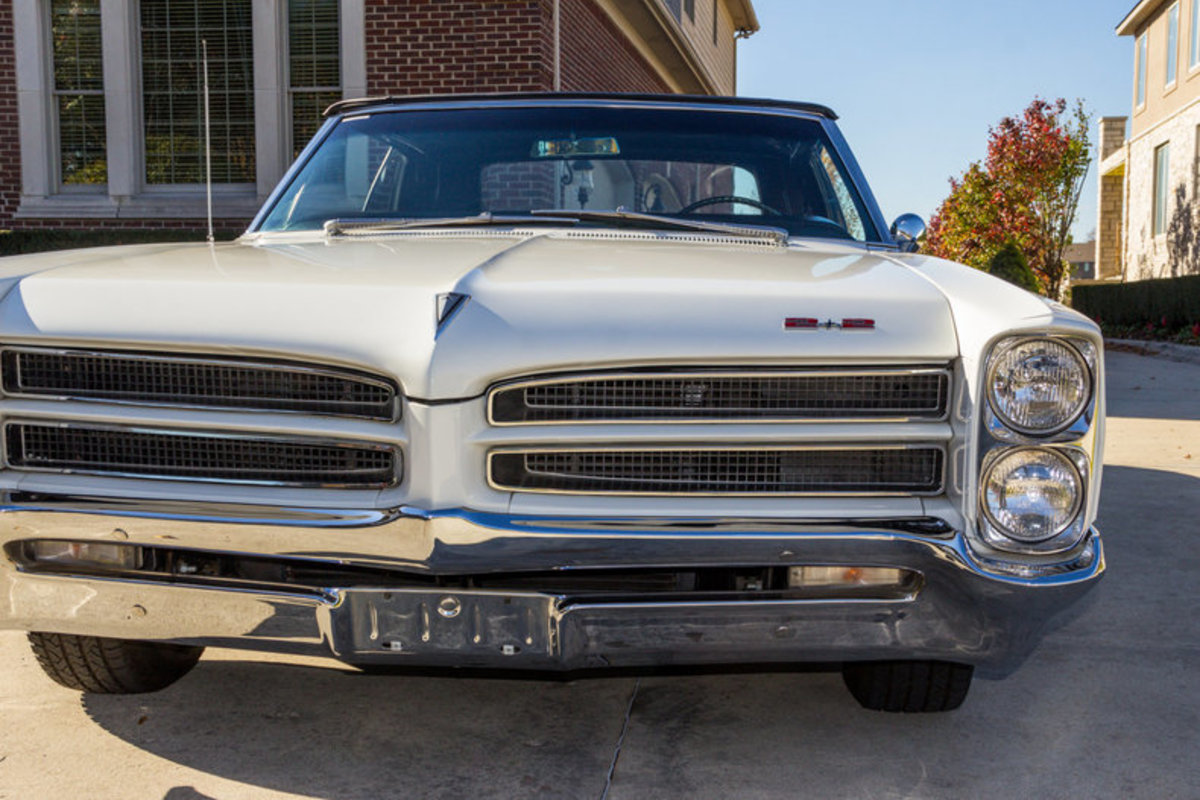 1966 Pontiac 2+2, 19