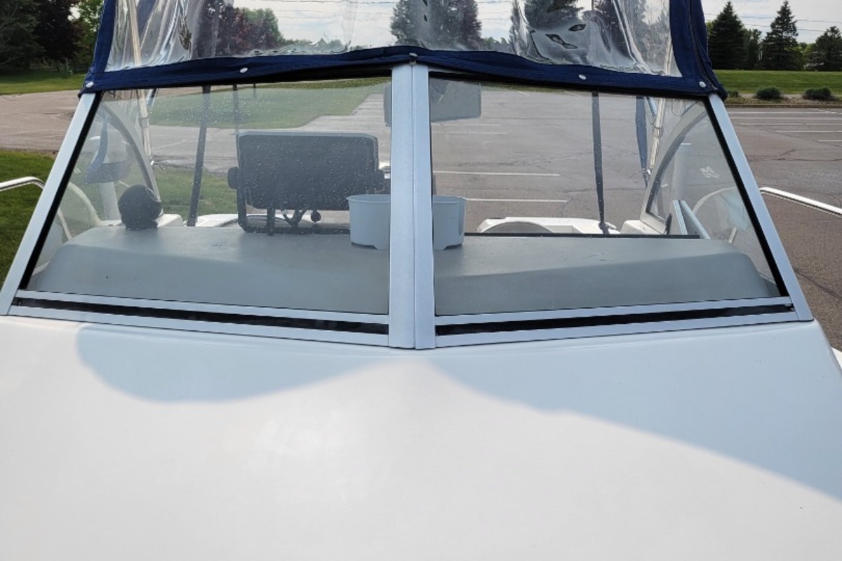 2006 Bayliner Trophy 1802 WA, 10