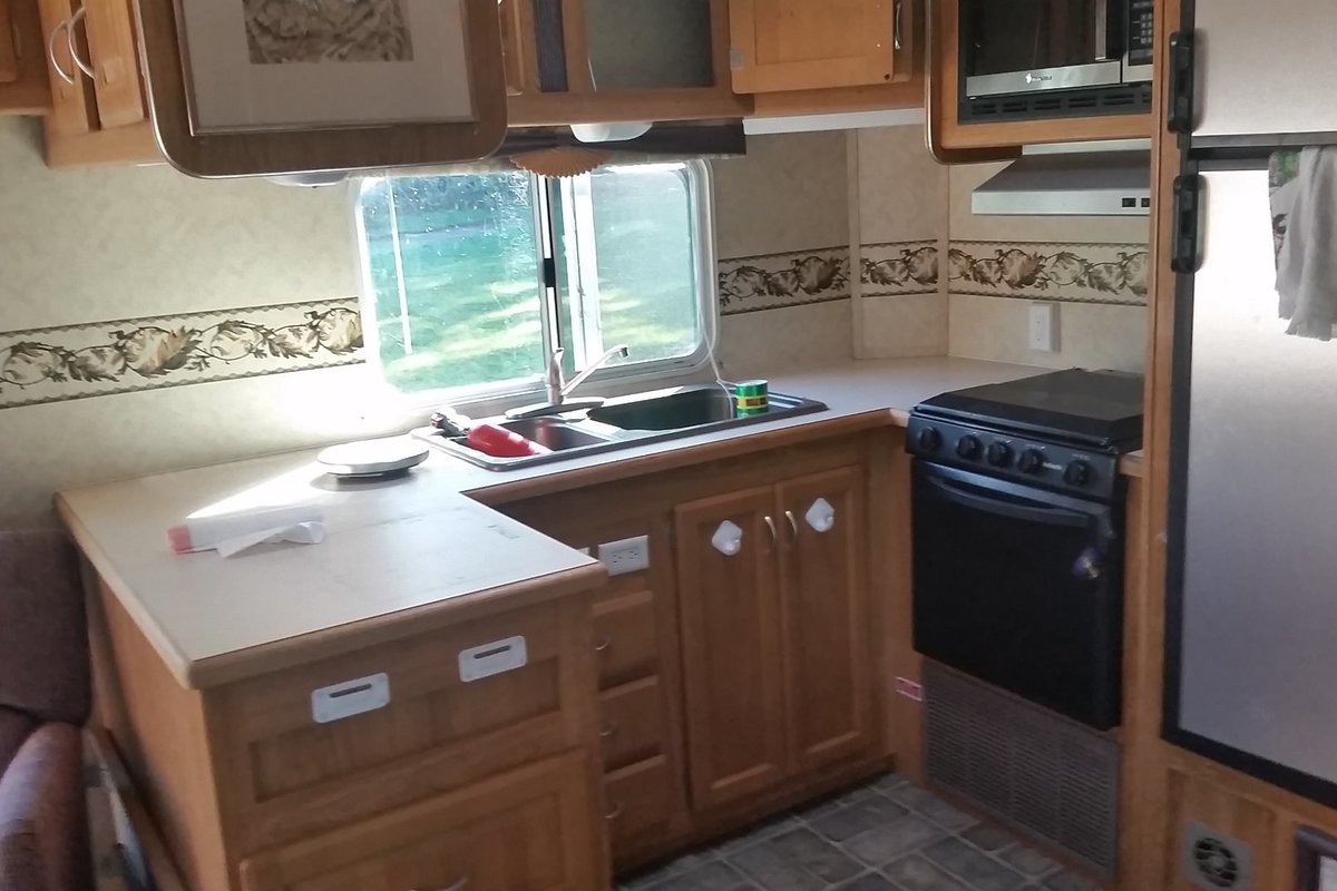 2006 Forest River M-28RK Wildcat, 5