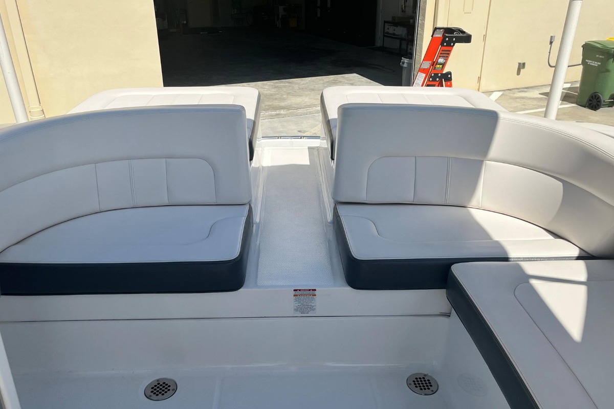 2016 Chaparral 277 SSX, 17