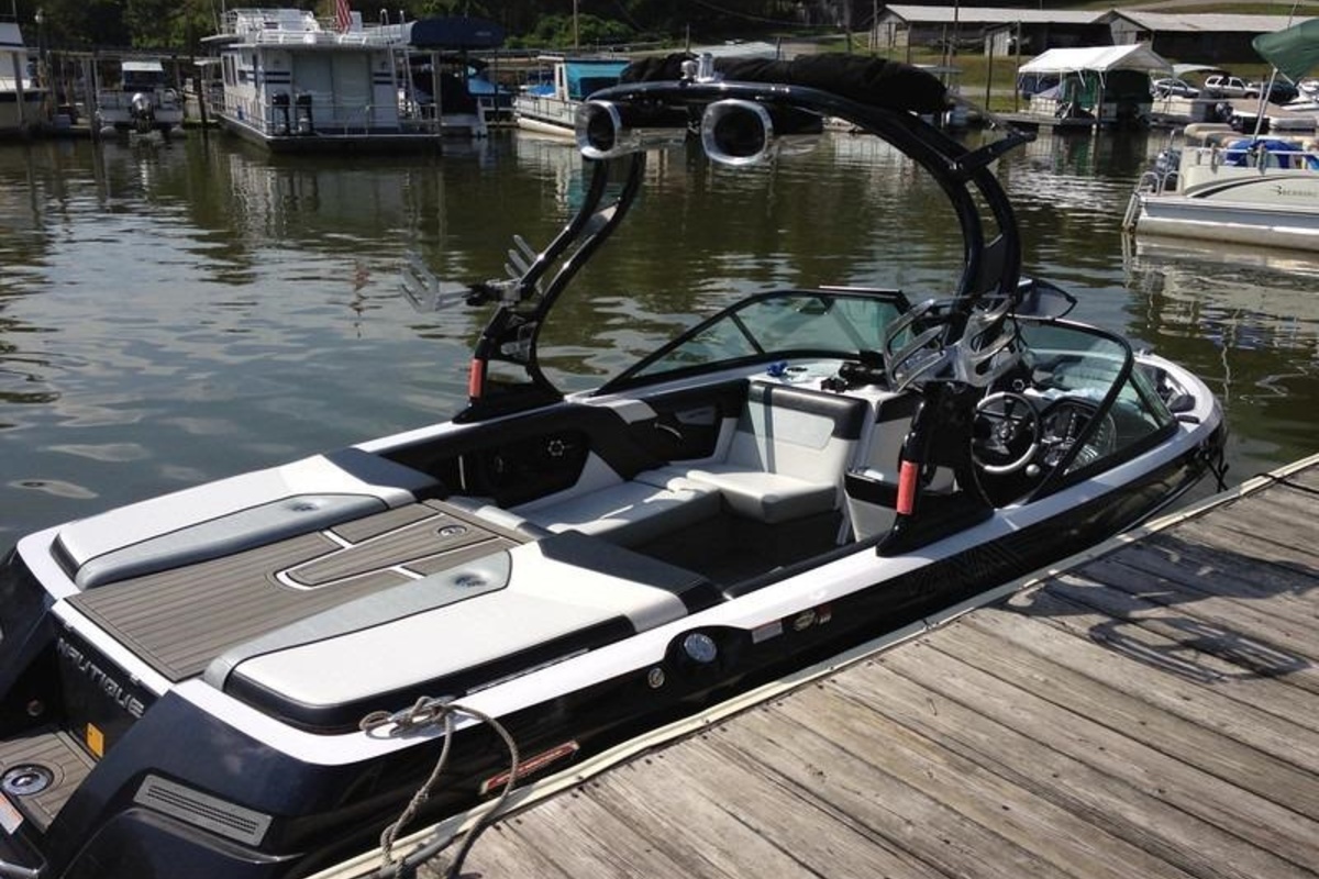 2011 Correct Craft Sport Nautique 200, 3