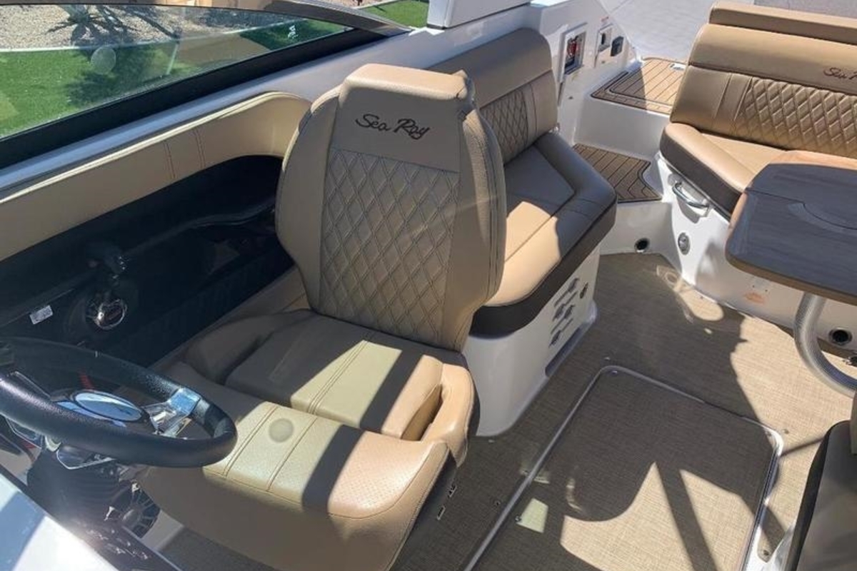 2021 Sea Ray SLX 250, 10