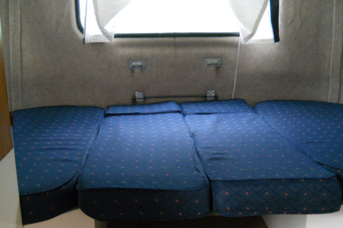 2000 SCAMP 950, 5