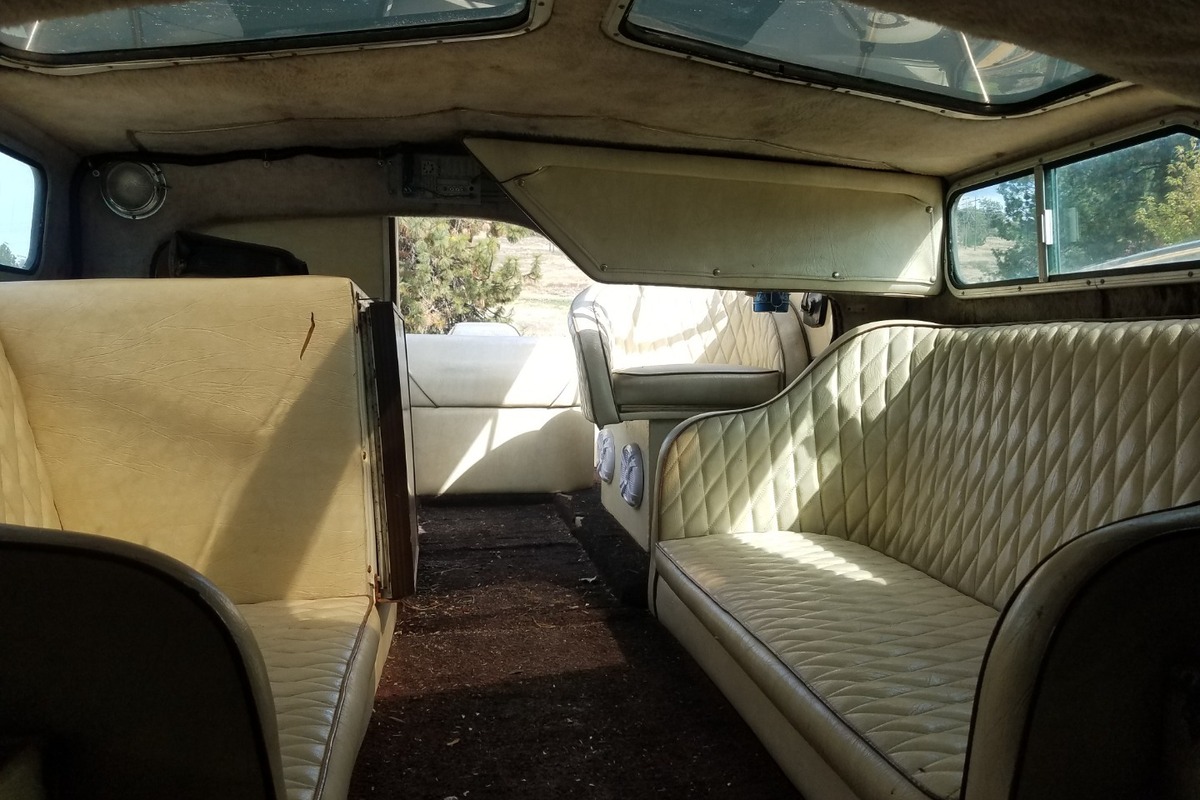 1978 Sleek craft Executive edition day cruiser, 6
