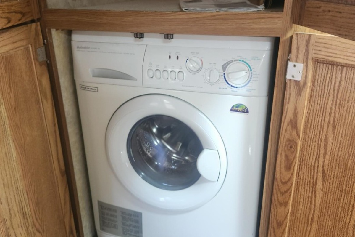 2005 Tiffin Allegro Bay 37DB 37DB, 14