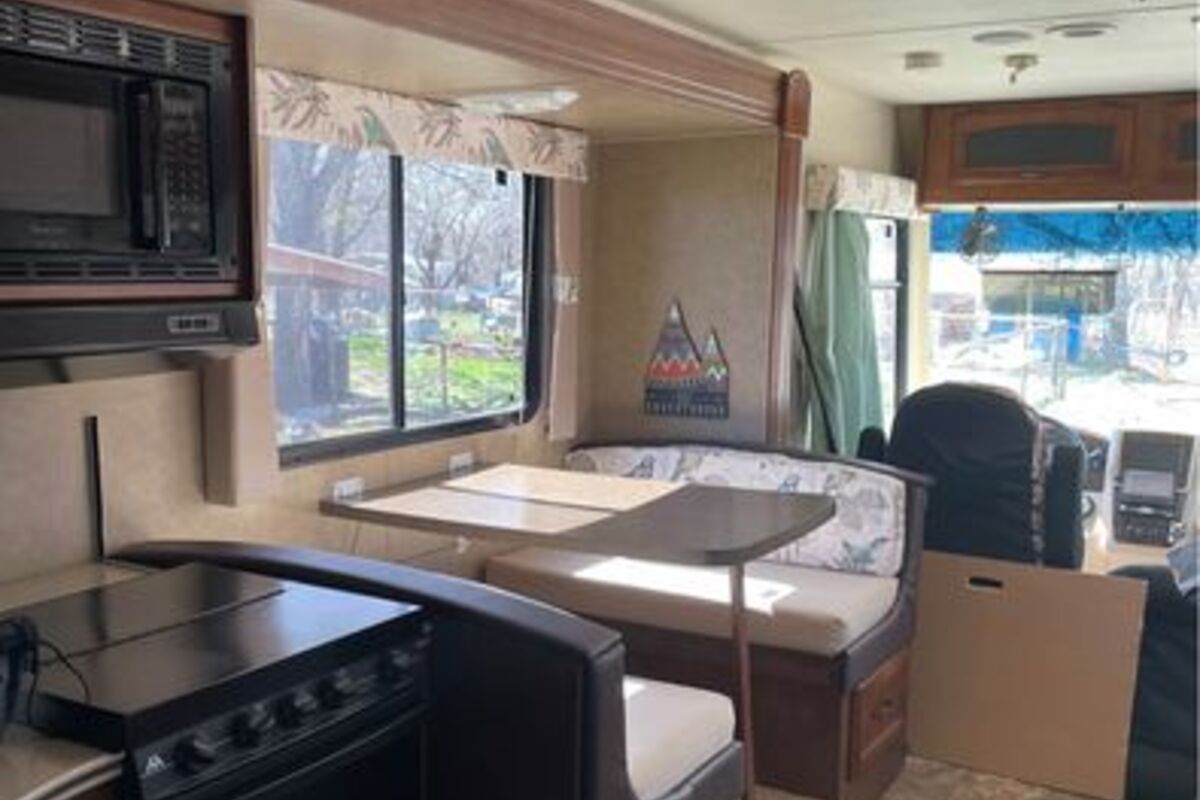 2014 Coachmen Mirada 29DS, 6