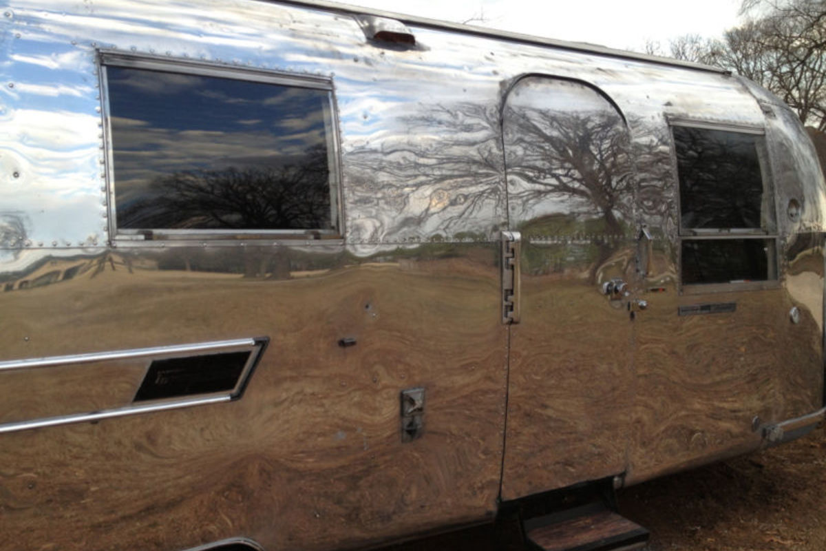 1968 Airstream Land Yacht Ambassador, 9
