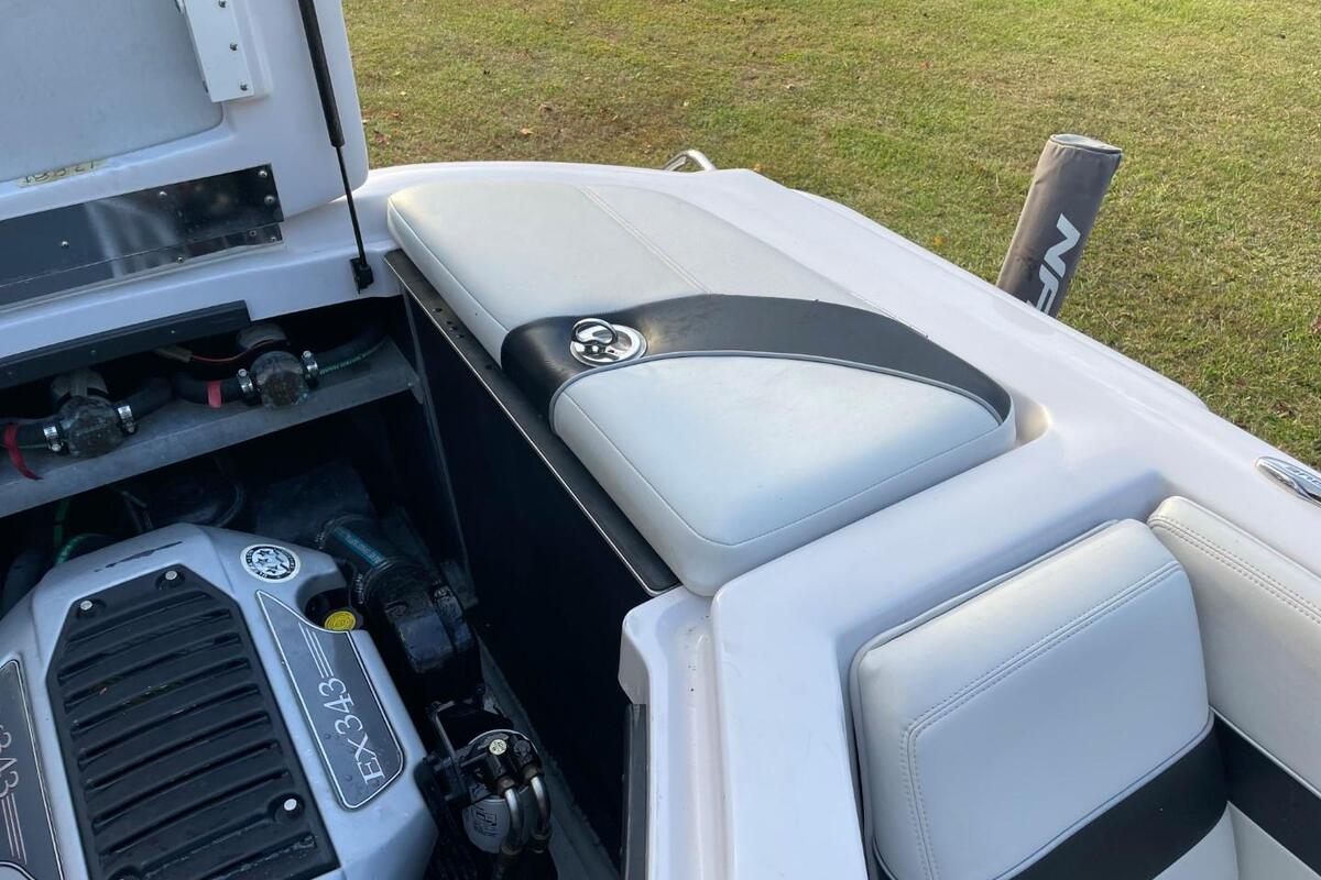 2008 Correct Craft Super Air Nautique 220, 25