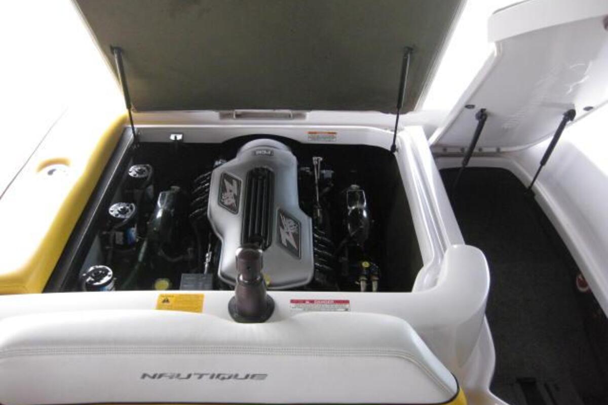 2008 Correct Craft Air Nautique 211 Limited, 23
