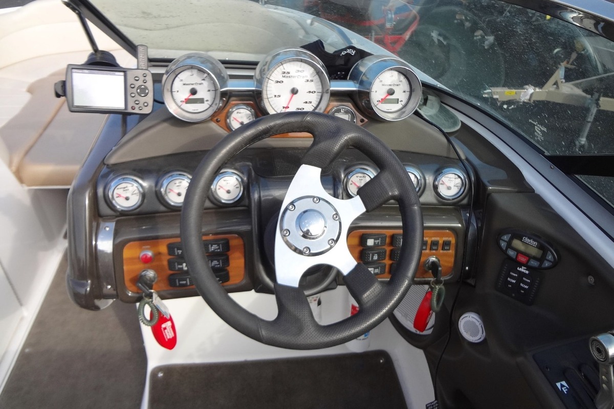 2005 MasterCraft MariStar 280, 13
