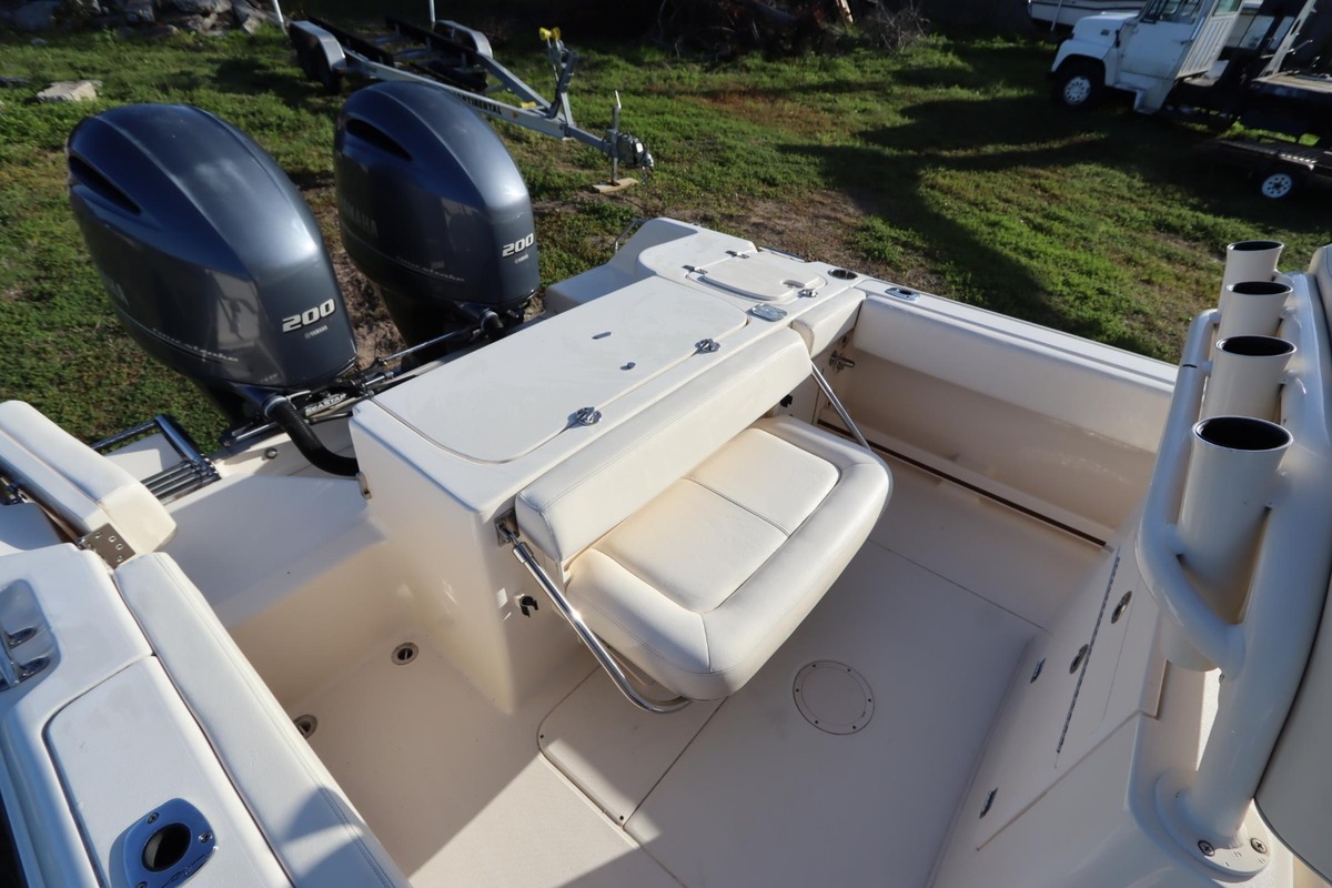 2016 Grady-White Fisherman 257, 12
