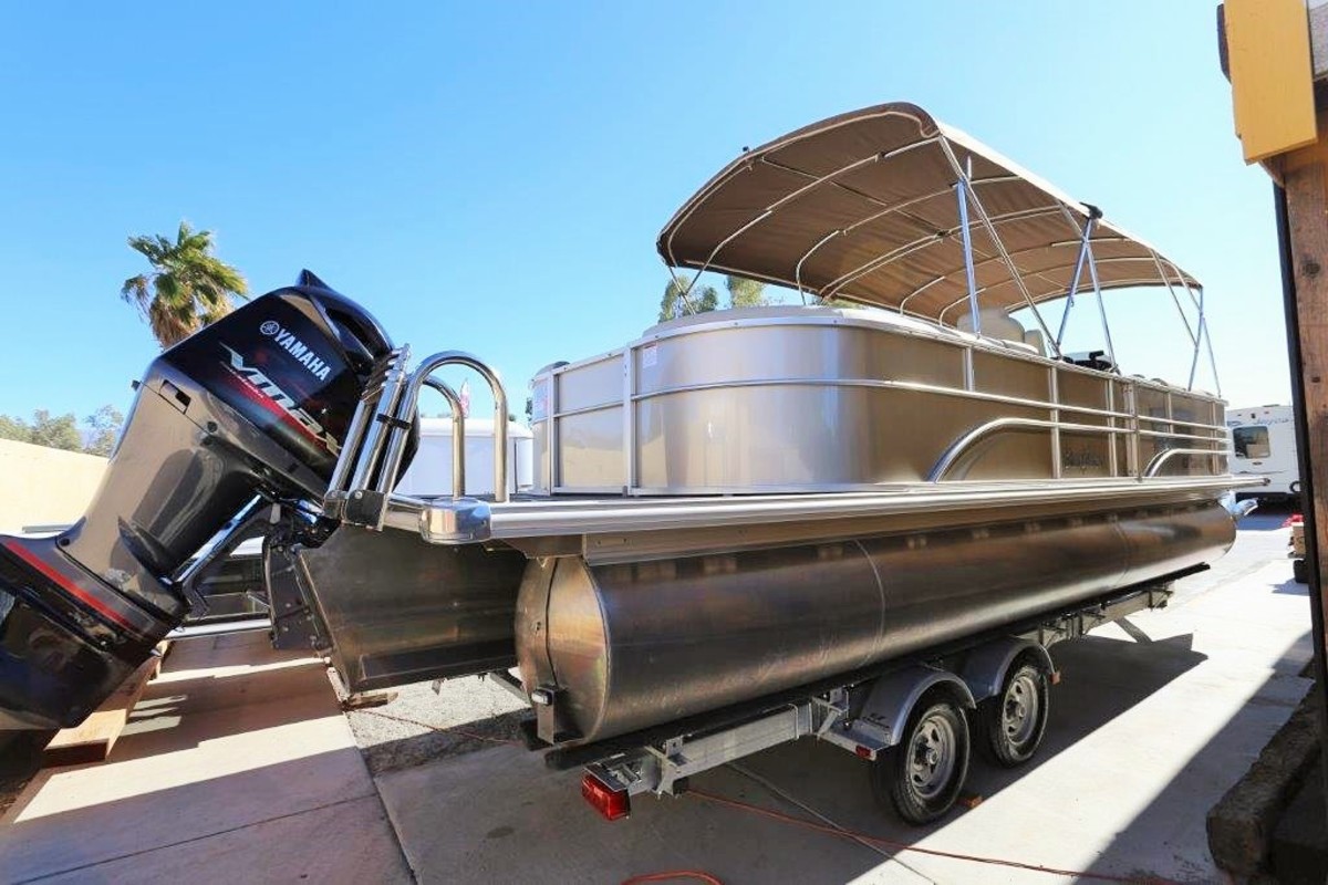 2016 Smoker Craft Sunchaser Eclipse 25, 9