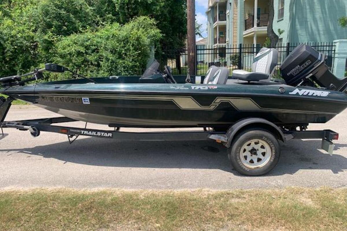 1993 nitro Rick Clunn Edition, 0