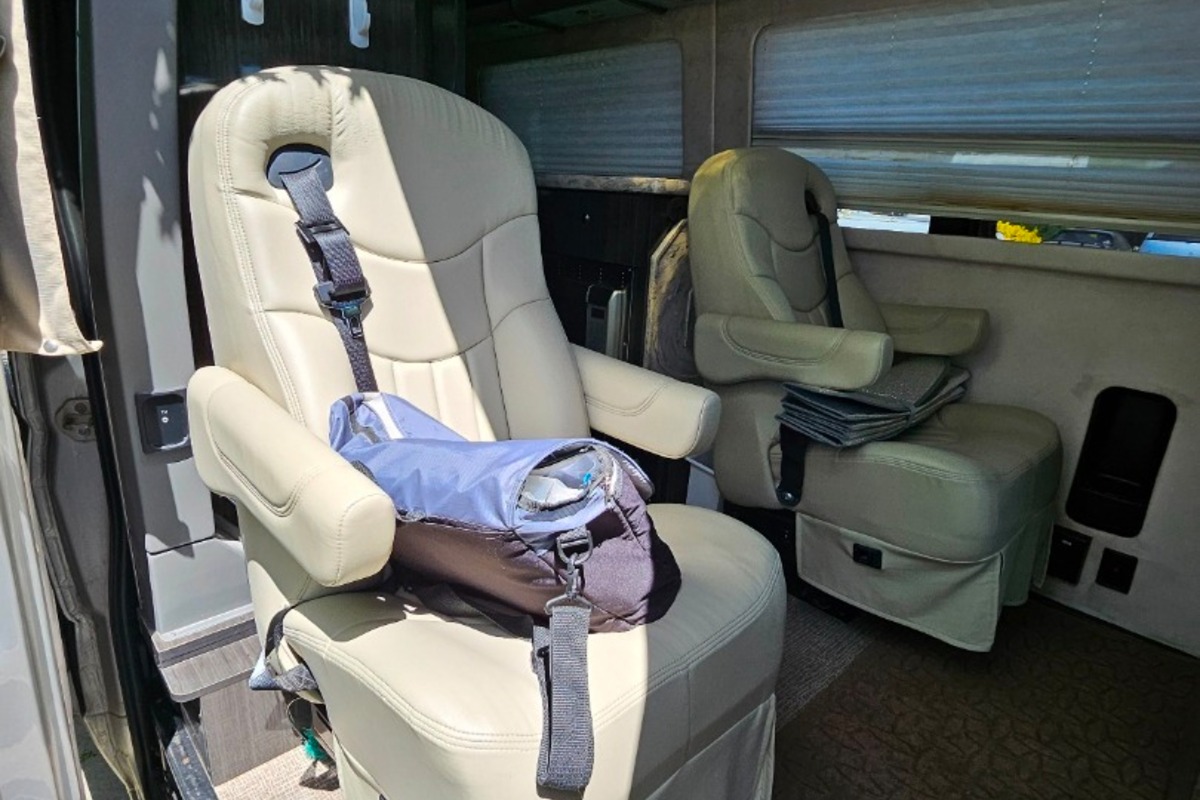 2012 Mercedes Airstream Interstate 3500 Extend Mercedes Sprinter, 6