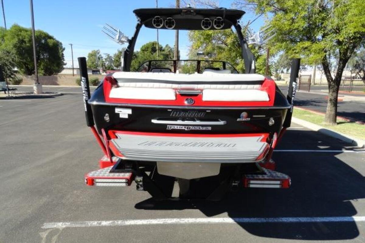2015 Malibu Wakesetter 22 MXZ, 2