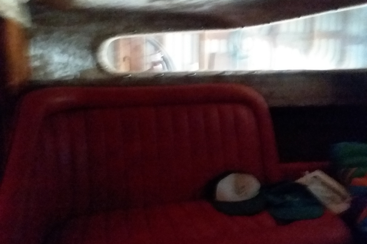 1981 SKV Cabin Day Cruiser, 7