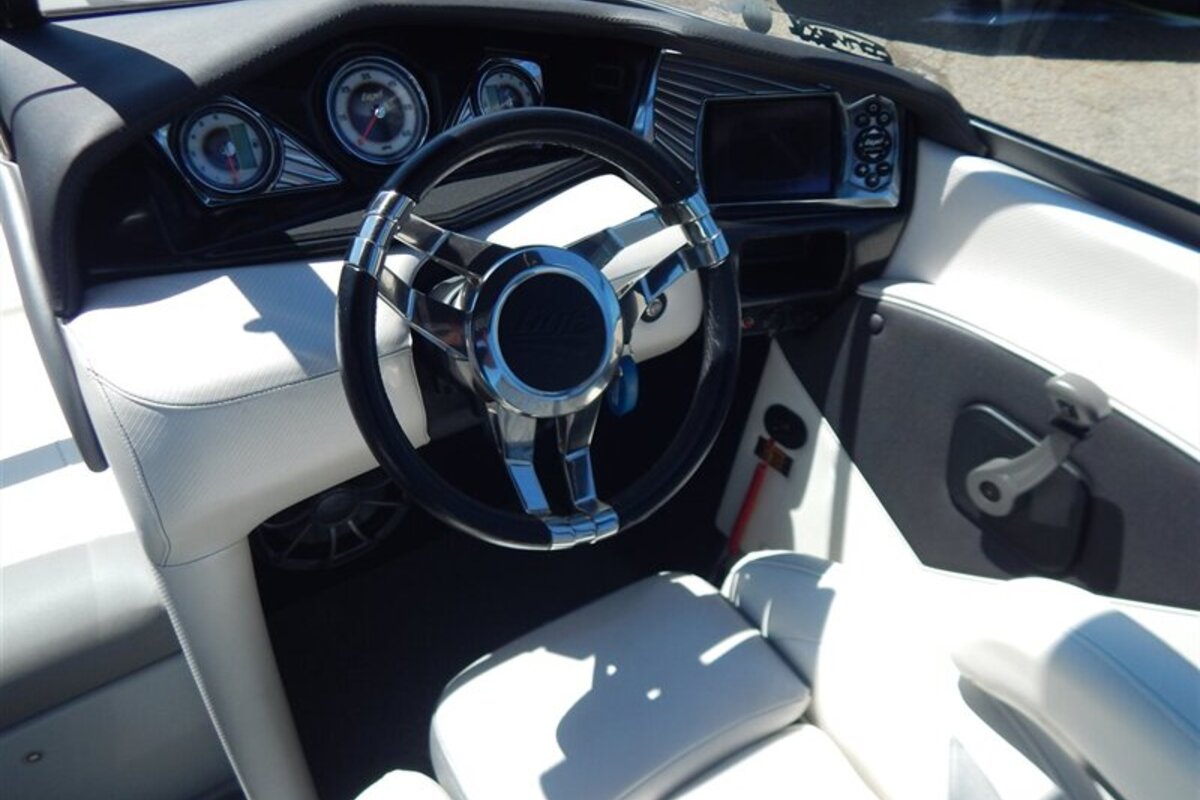 2014 Tige Z3, 12