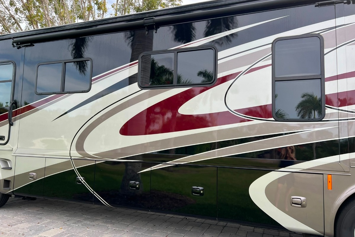 2016 Tiffin Allegro 36 LA, 10