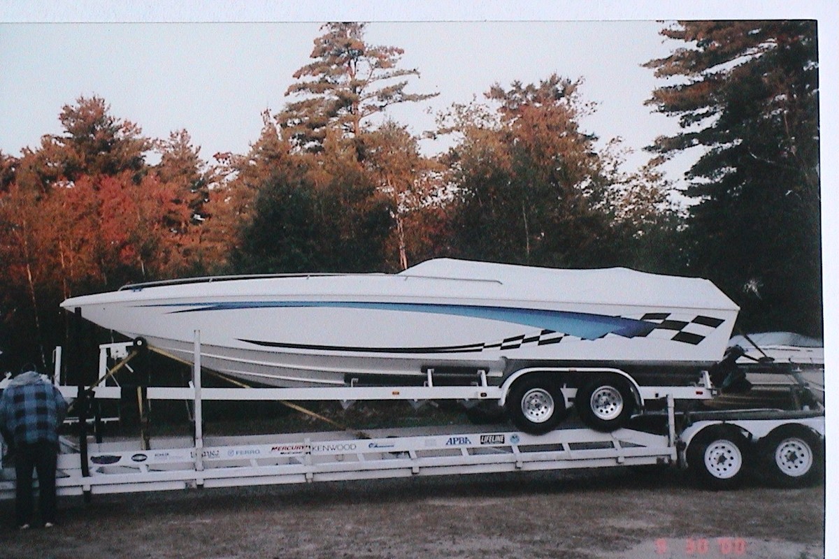 2001 Ultimate Warlock 27' World Class Race Boat, 9