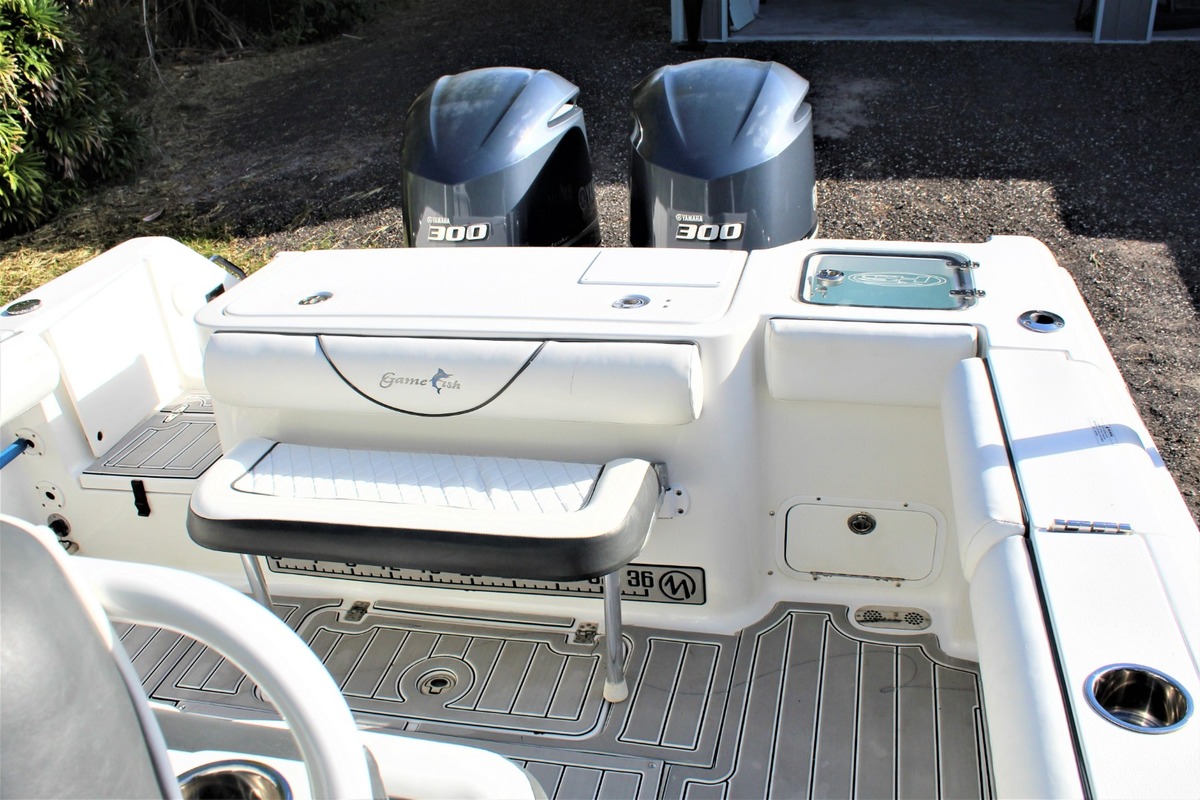 2014 Sea Hunt Gamefish 30, 17