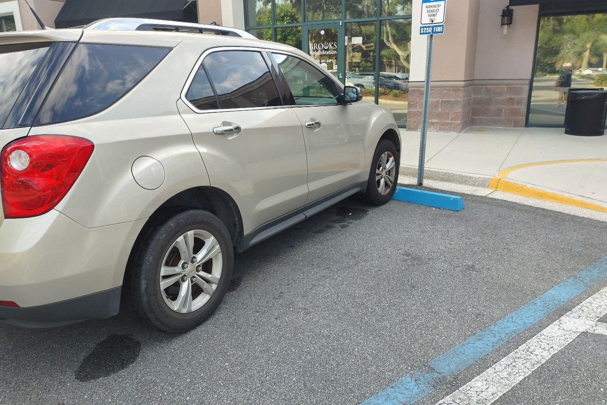2012 Chevrolet Equinox LTZ, 5