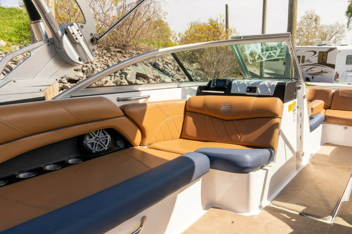 2012 MasterCraft X25, 14