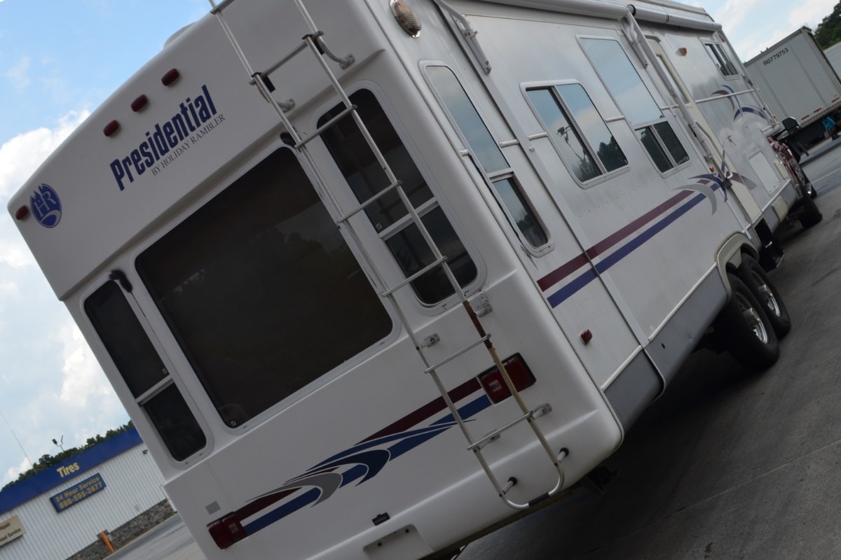 2003 Holiday Rambler 36SKT Rear Living, 2