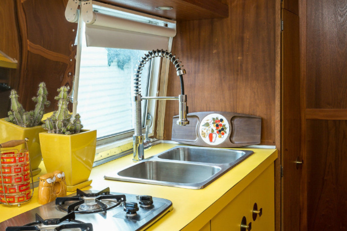 1961 Airstream Safari, 12