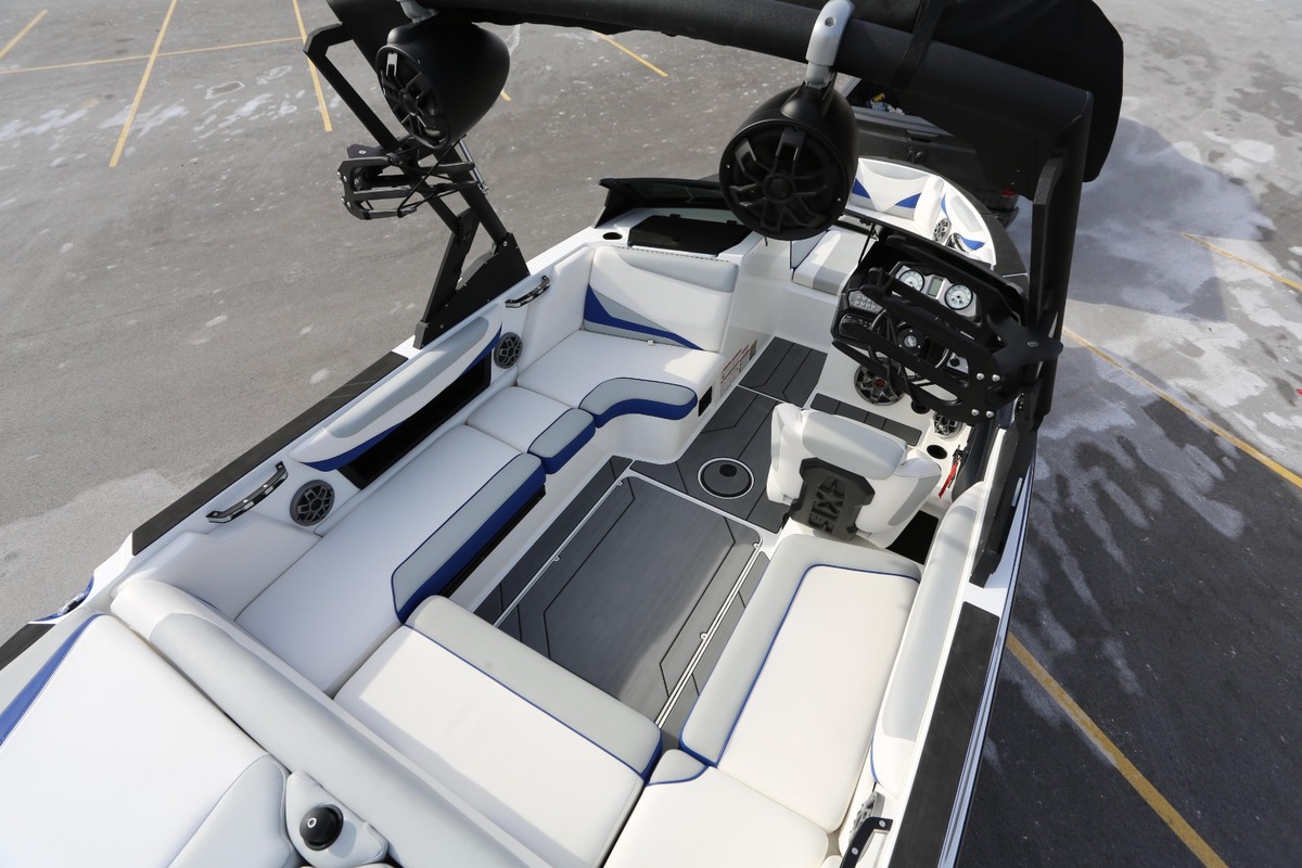 2021 Axis T22, 4