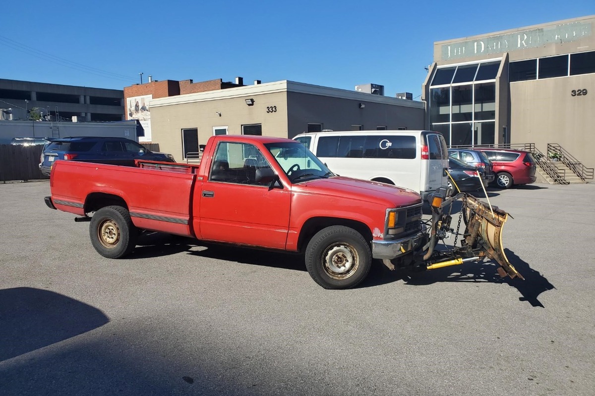 1995 Chevrolet C/K 1500 Cheyenne Standard Cab LB 4WD, 2