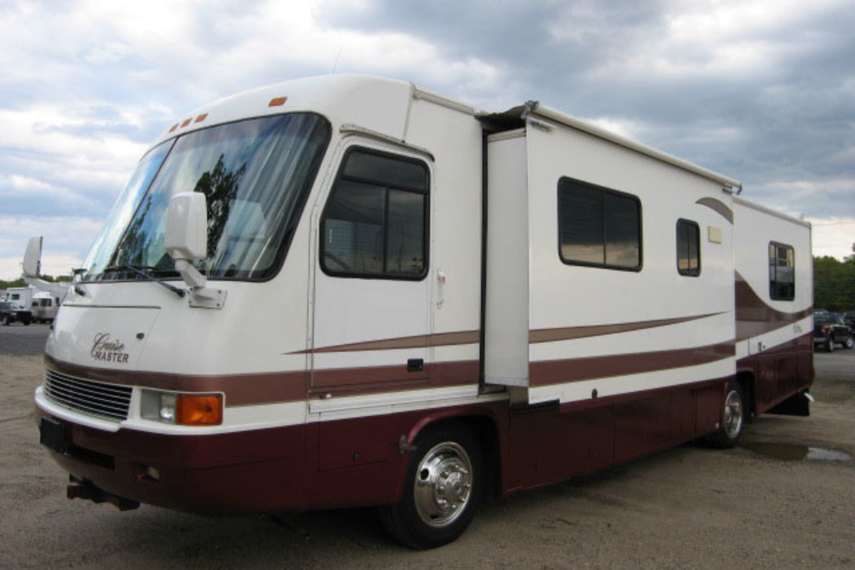 1998 Georgie Boy Cruise Master, 1