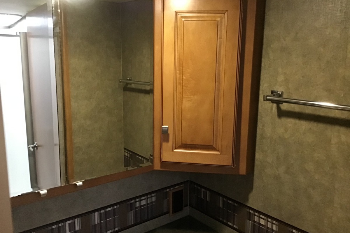 2014 WINNEBAGO ITASCA SUNSTAR 30T, 20