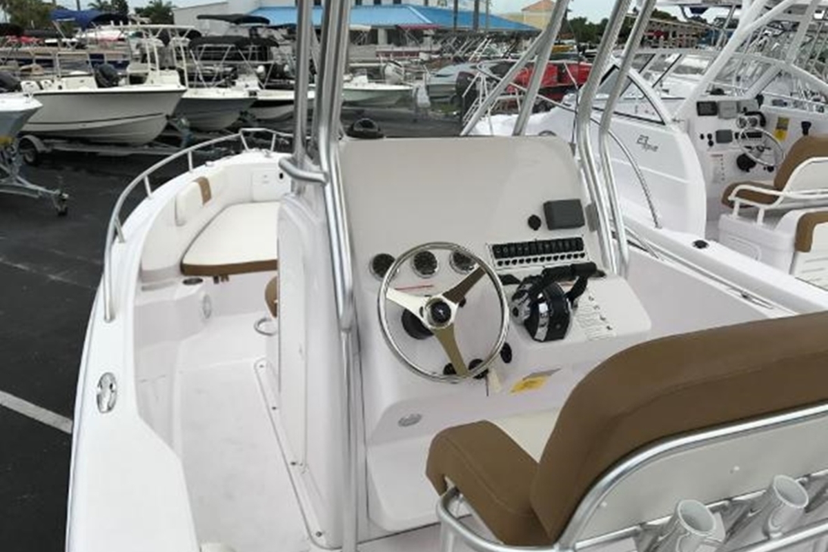 2017 Pro-Line 26 Super Sport, 17