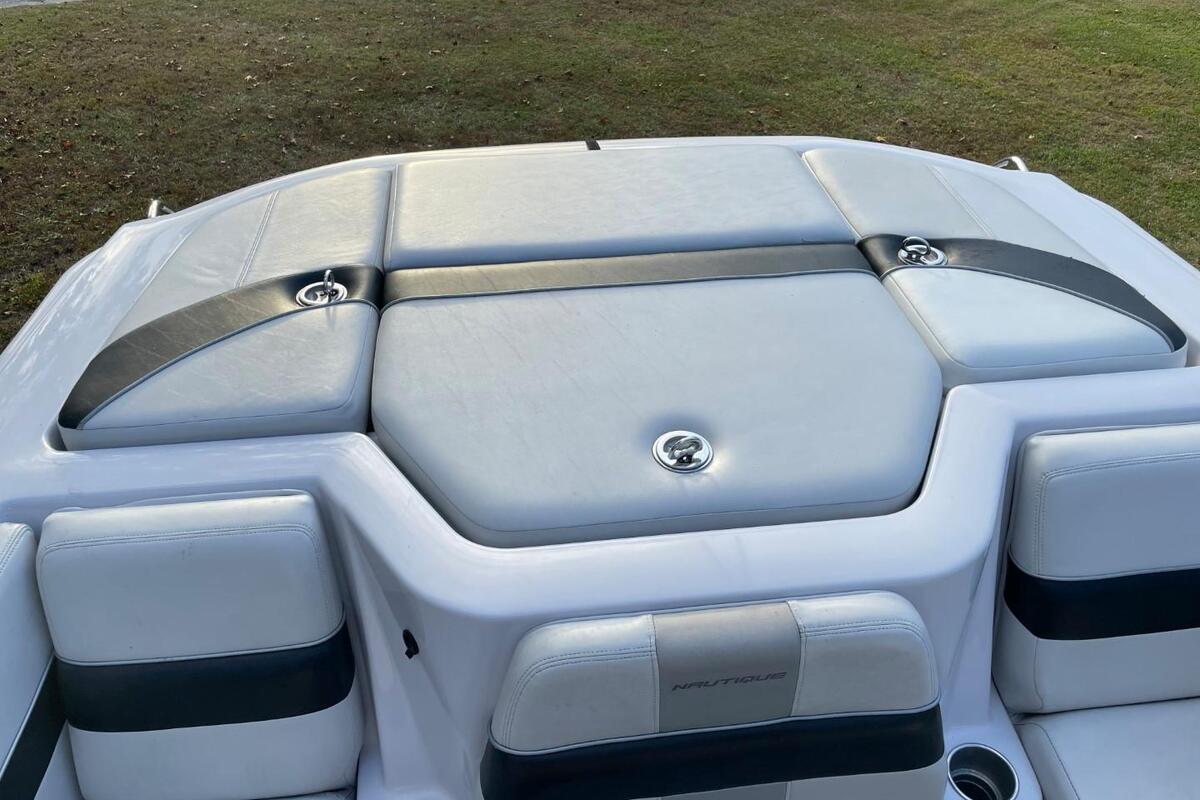 2008 Correct Craft Super Air Nautique 220, 18
