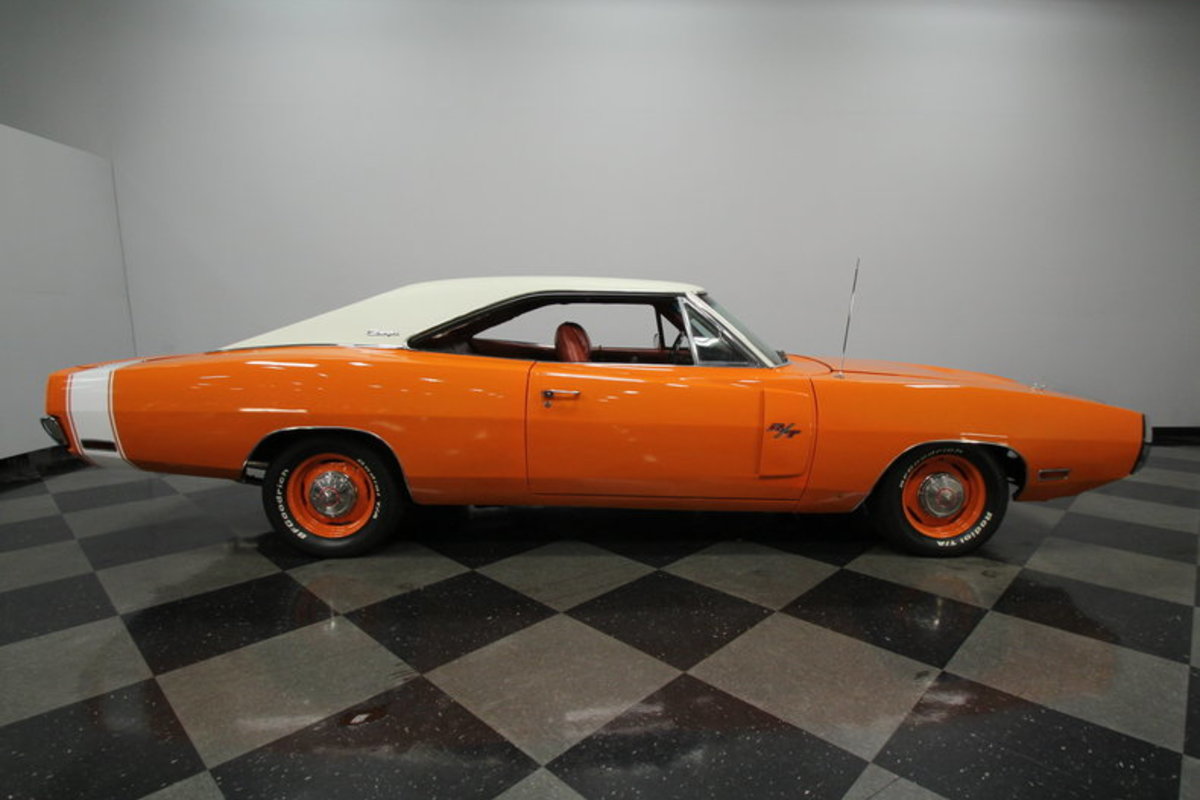 1970 Dodge Charger R/T, 18