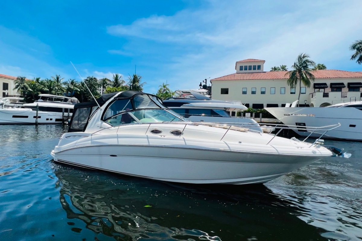 2003 Sea ray 320, 0