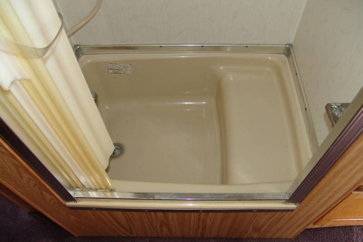 1993 OUTDOOR INN, 5