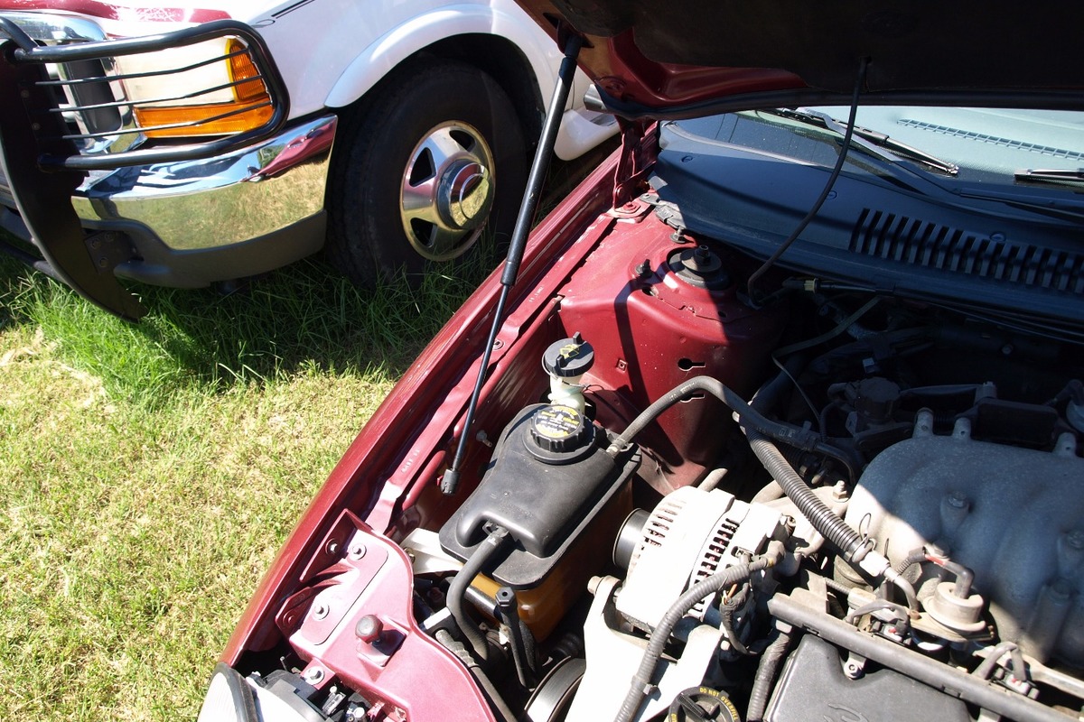 1996 Mercury Sable G.S., 10