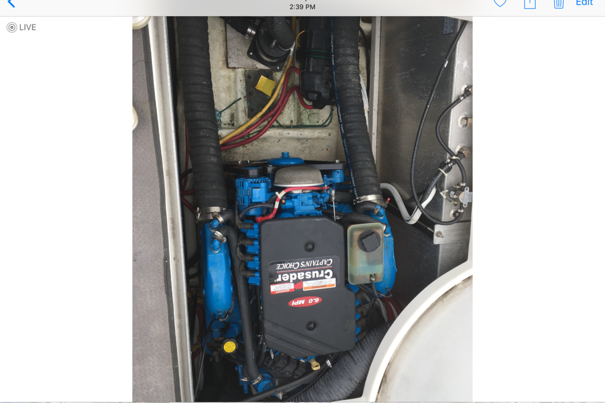 2006 Carver 36 Mariner, 9