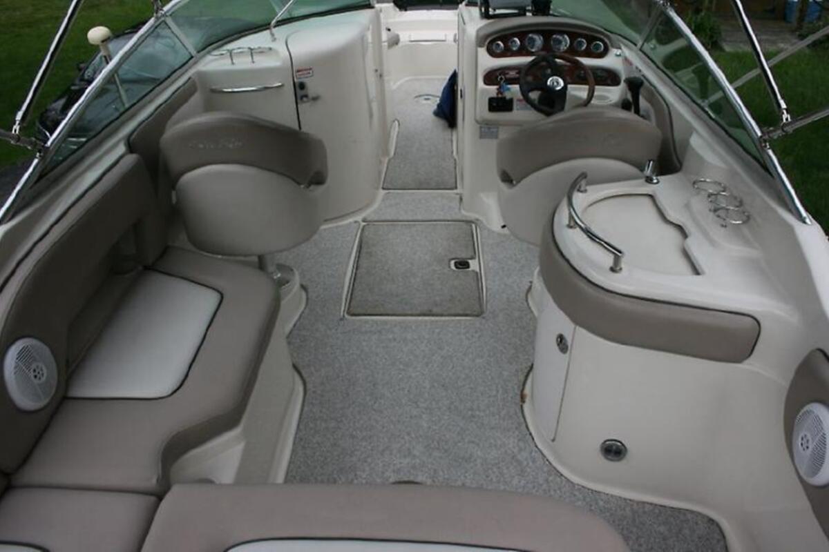 2004 Sea Ray 270 Sundeck, 8