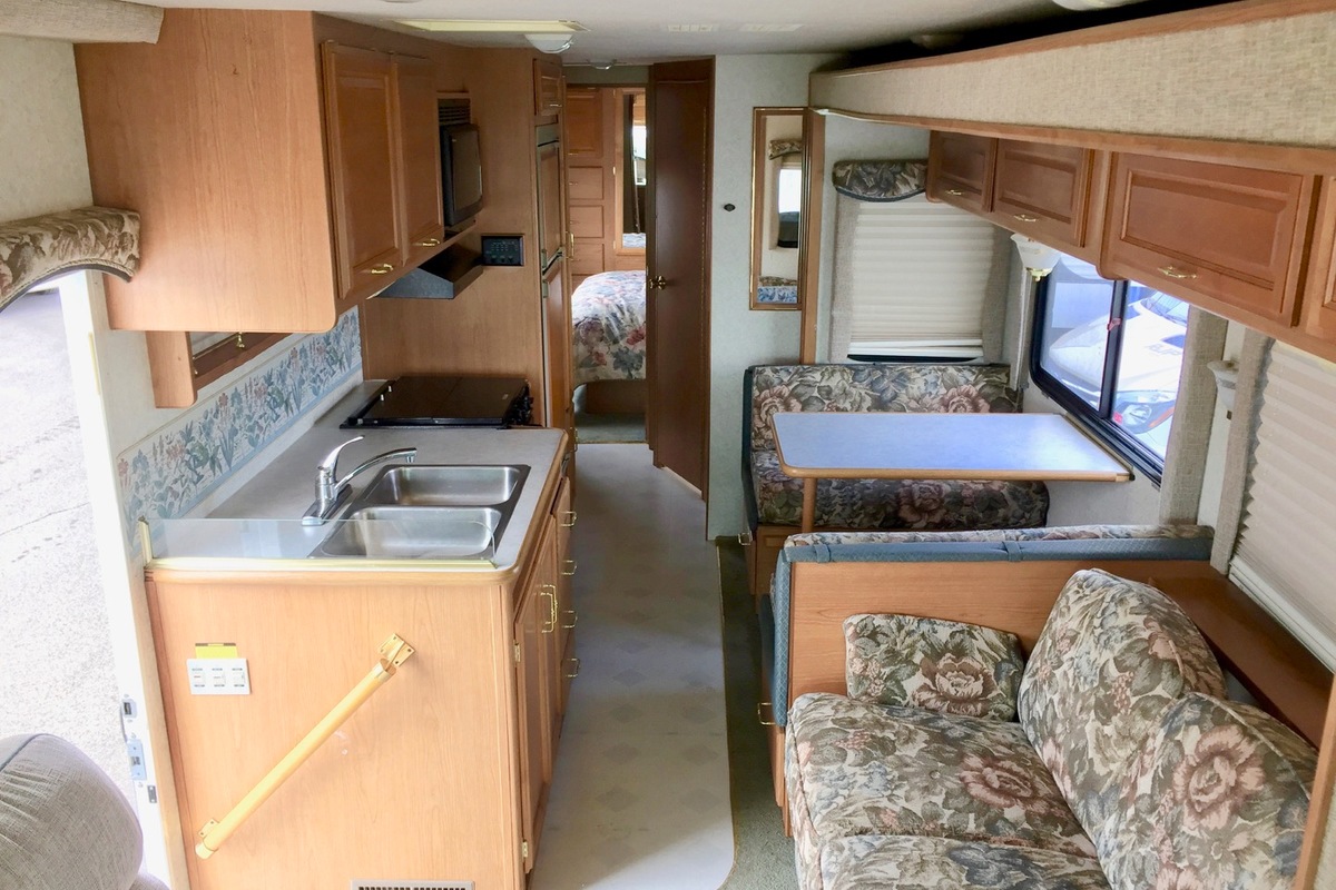 2000 Fleetwood Southwind Storm 34D, 3