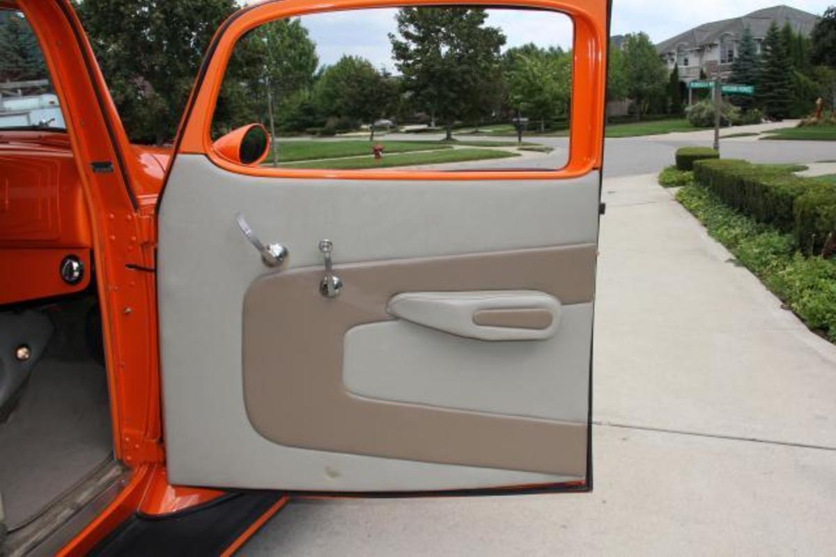 1937 Hudson Terraplane, 32