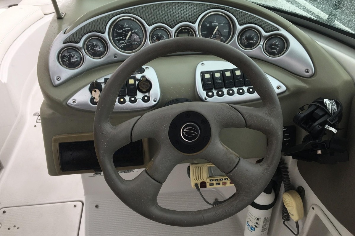 2006 Crownline 262, 21