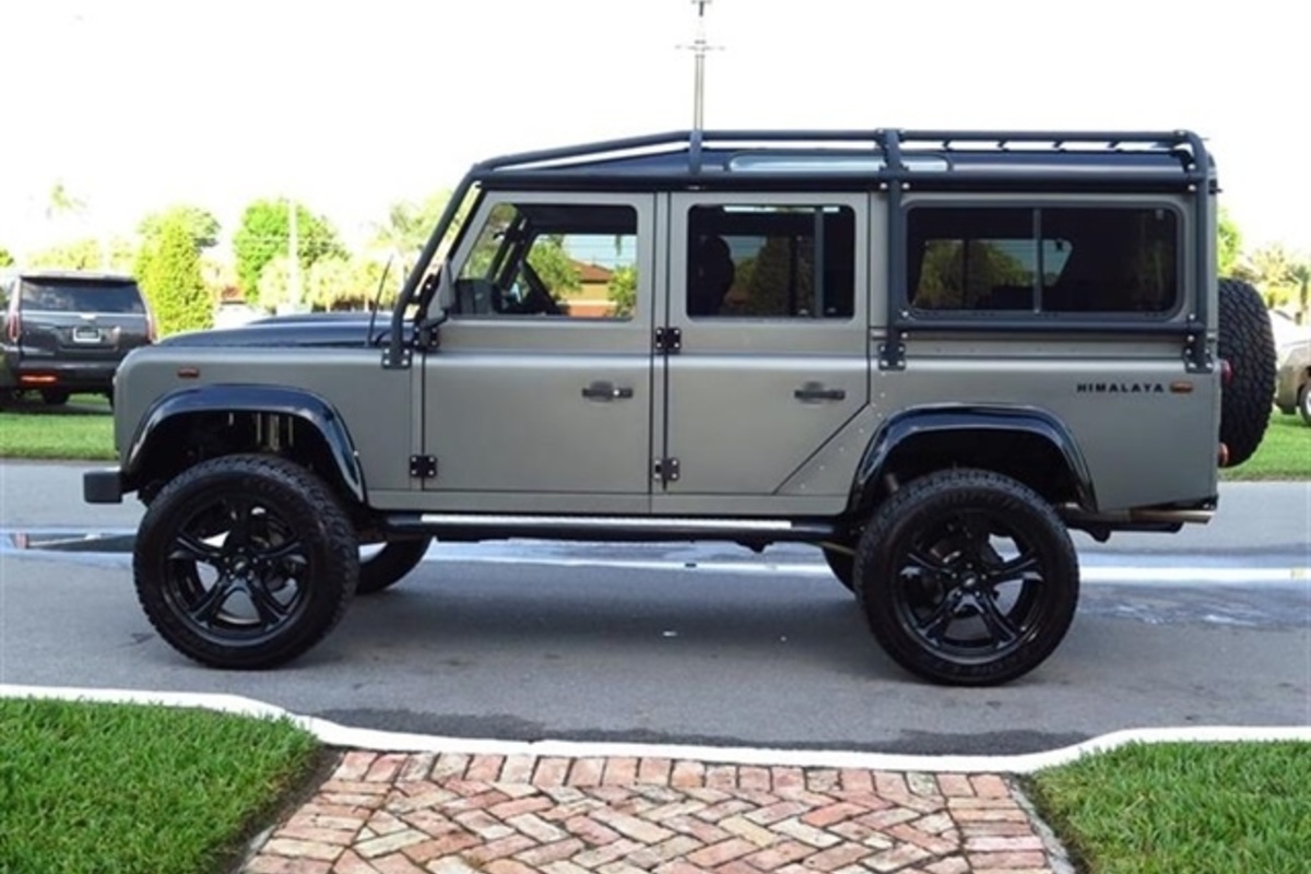 1993 Land Rover Defender, 2